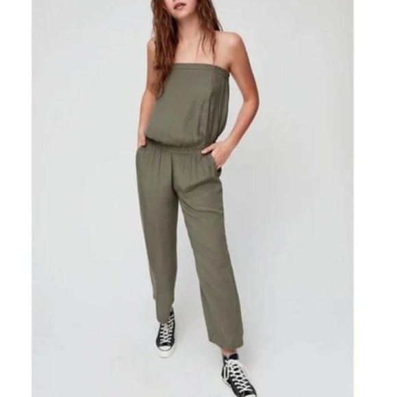 Aritiza TABATA Jumpsuit - Picture 1 of 6